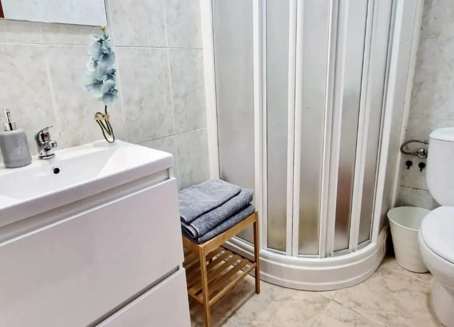 Bright Apartment In Seville With Private Garden Spagna