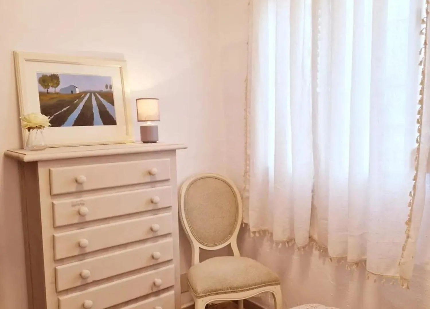 Bright Apartment In Seville With Private Garden